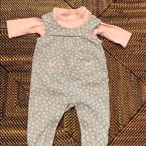 Carter’s 2 pc preemie outfit